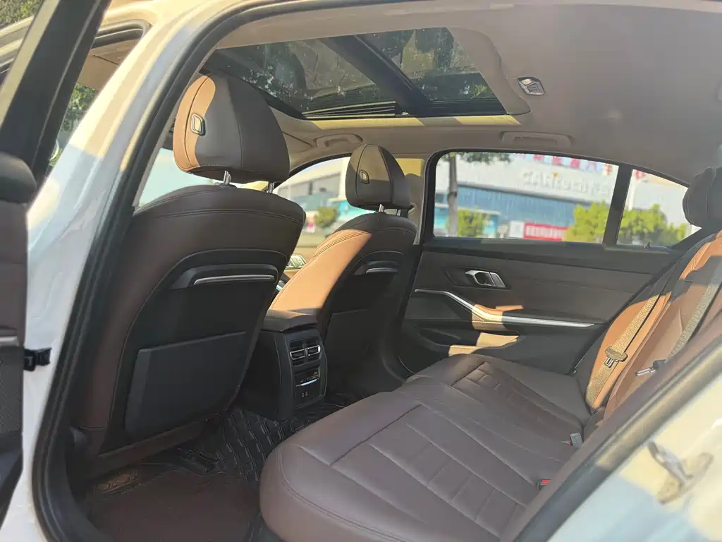 BMW 3 Series — миниатюра 9