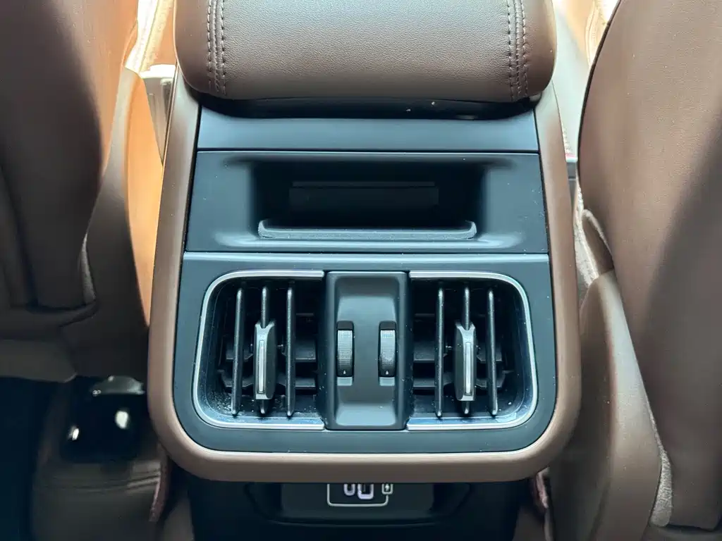 Maserati Grecale — миниатюра 7