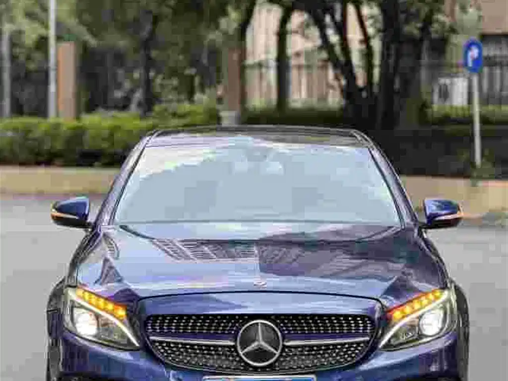 Mercedes-Benz C-Class — миниатюра 2