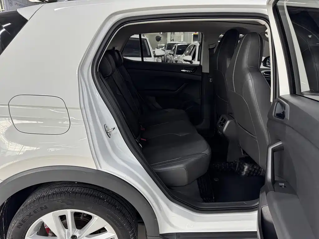 Volkswagen T-Cross — миниатюра 11