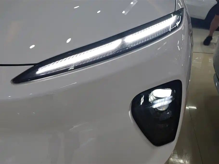 NIO ES8 2024 75kWh