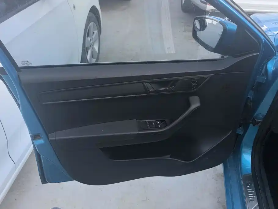 Skoda Fabia — миниатюра 7