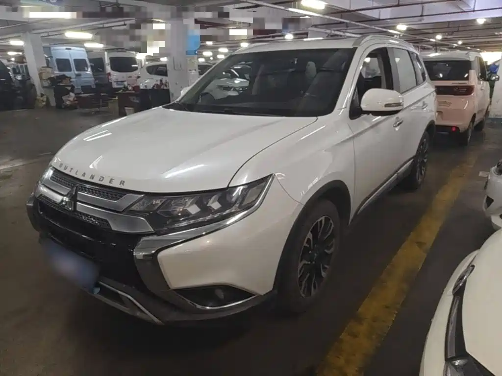 Mitsubishi Outlander — миниатюра 2