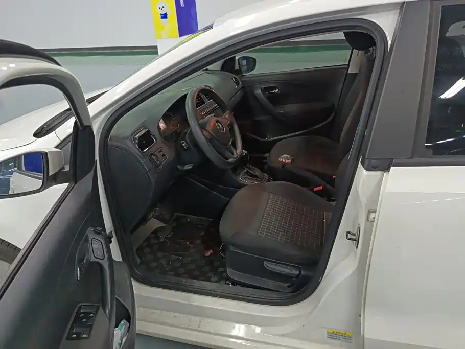 Volkswagen Polo — миниатюра 9