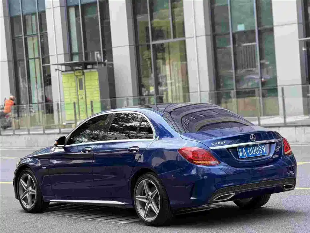 Mercedes-Benz C-Class — миниатюра 3