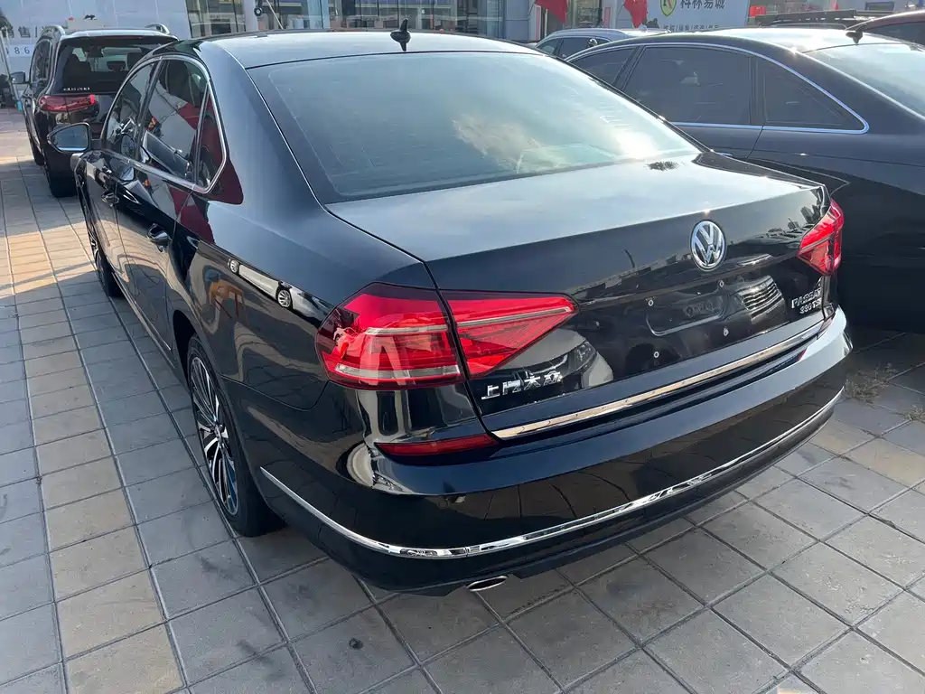 Volkswagen Passat — миниатюра 6