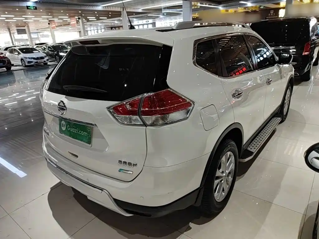 Nissan X-Trail — миниатюра 7