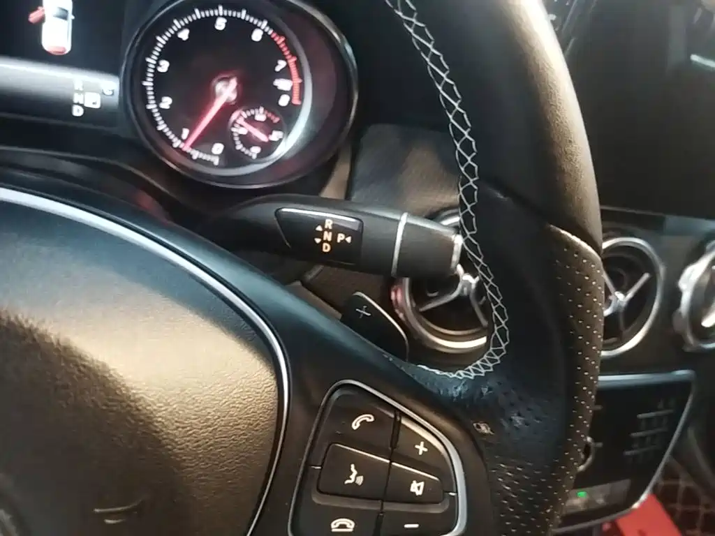 Mercedes-Benz GLA — миниатюра 14