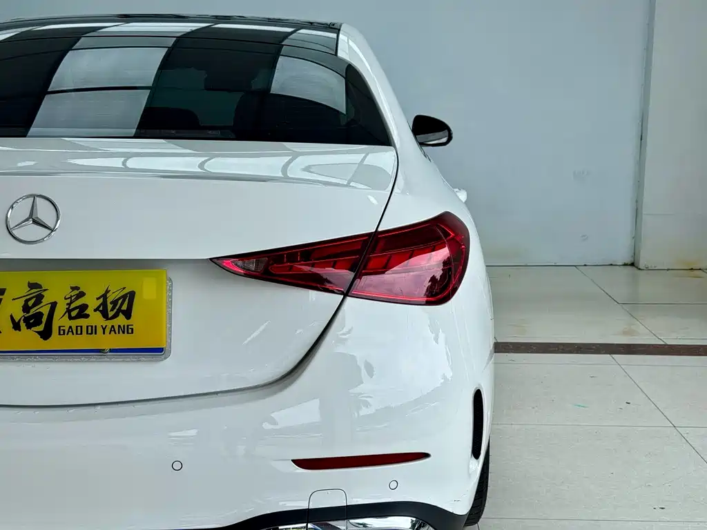 Mercedes-Benz C-Class — миниатюра 22