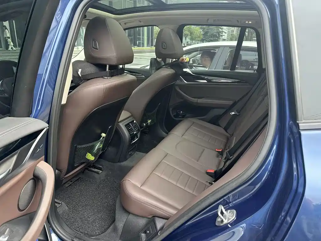 BMW X3 — миниатюра 8