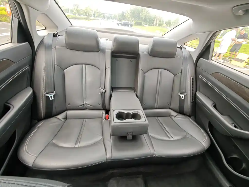 Hyundai Sonata PHEV — миниатюра 20