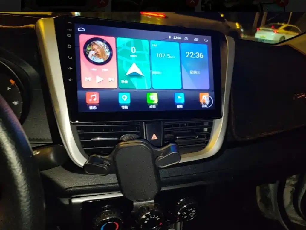 Toyota Yaris L — миниатюра 13