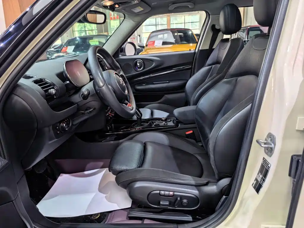 MINI Mini Clubman — миниатюра 6