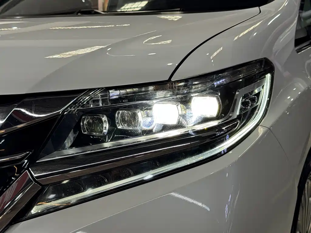 Honda Elysion — миниатюра 25
