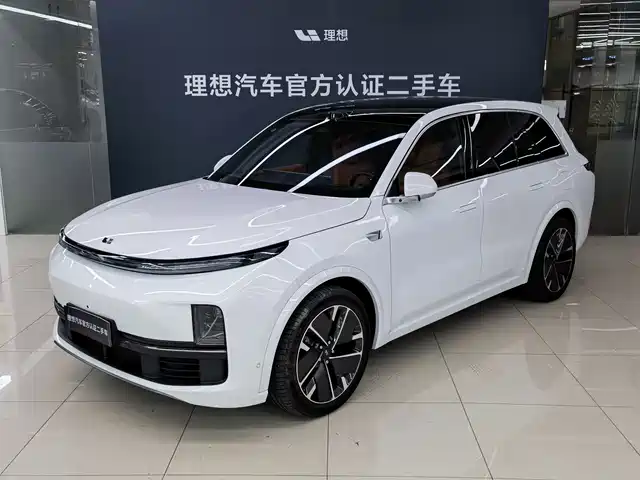 Li Auto L8