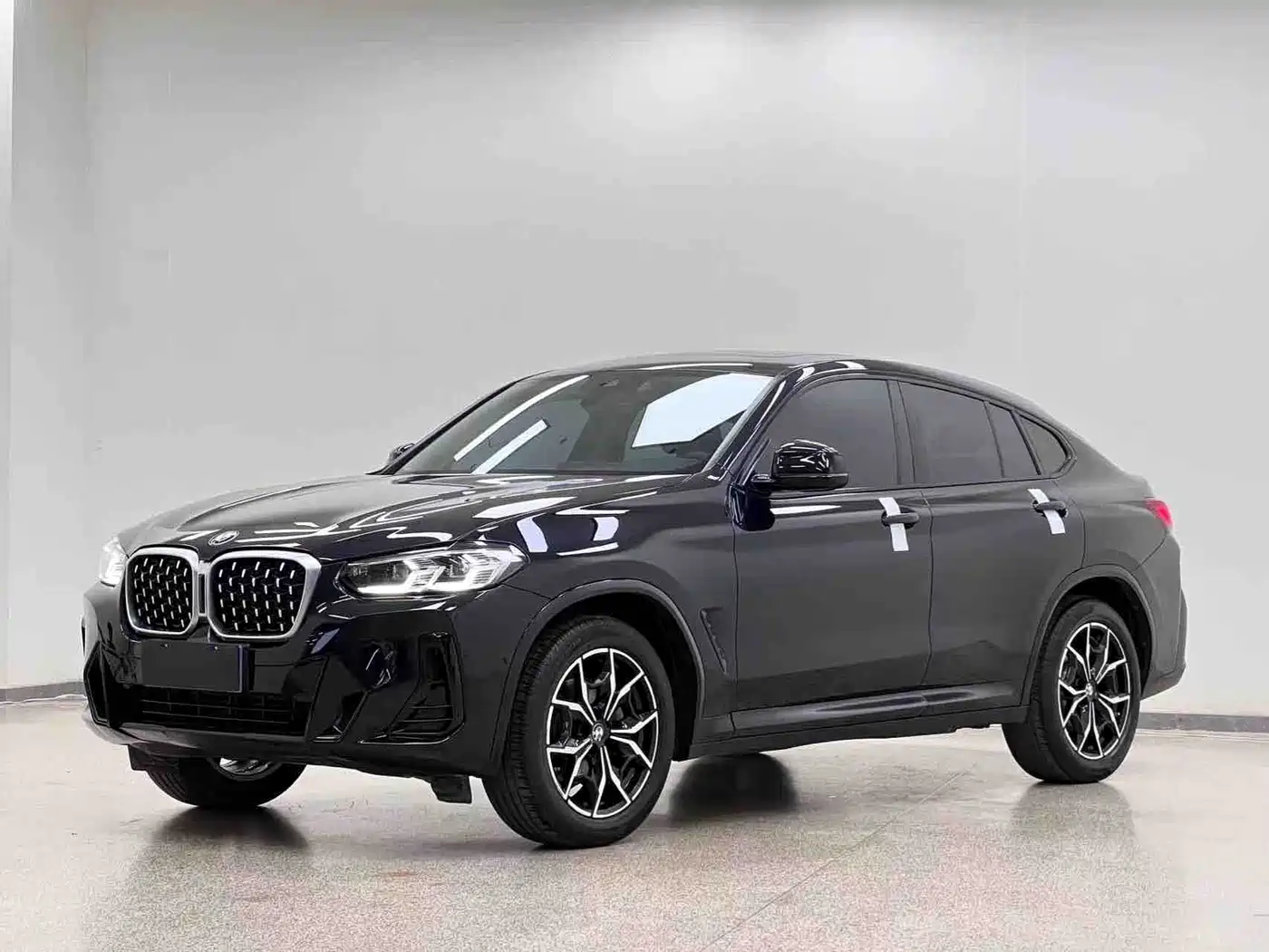 宝马X4 2022款 xDrive 25i M运动套装 2023