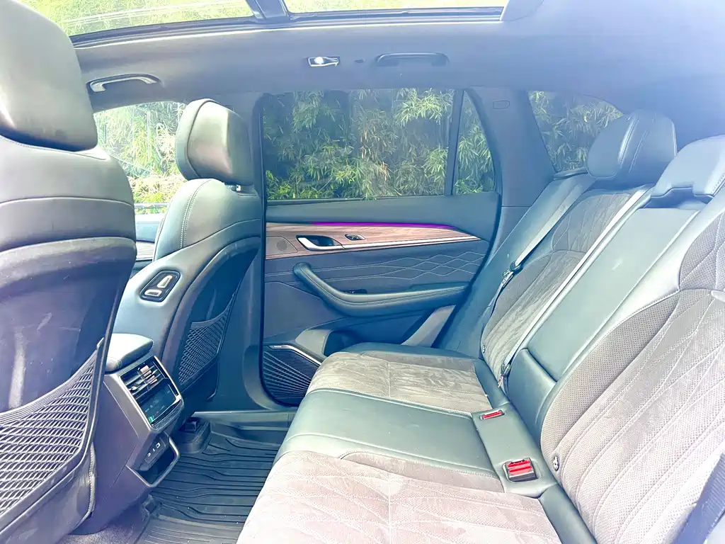 Geely Xingyue L — миниатюра 10
