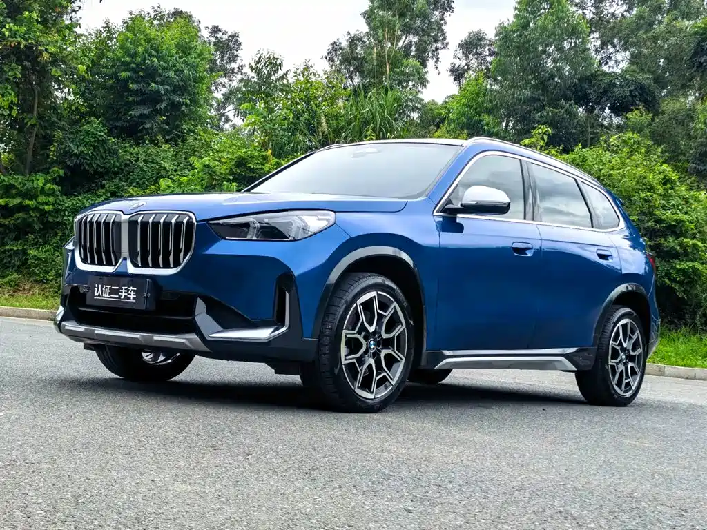 Купить BMW X1