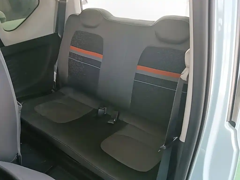 Wuling MINIEV — миниатюра 17