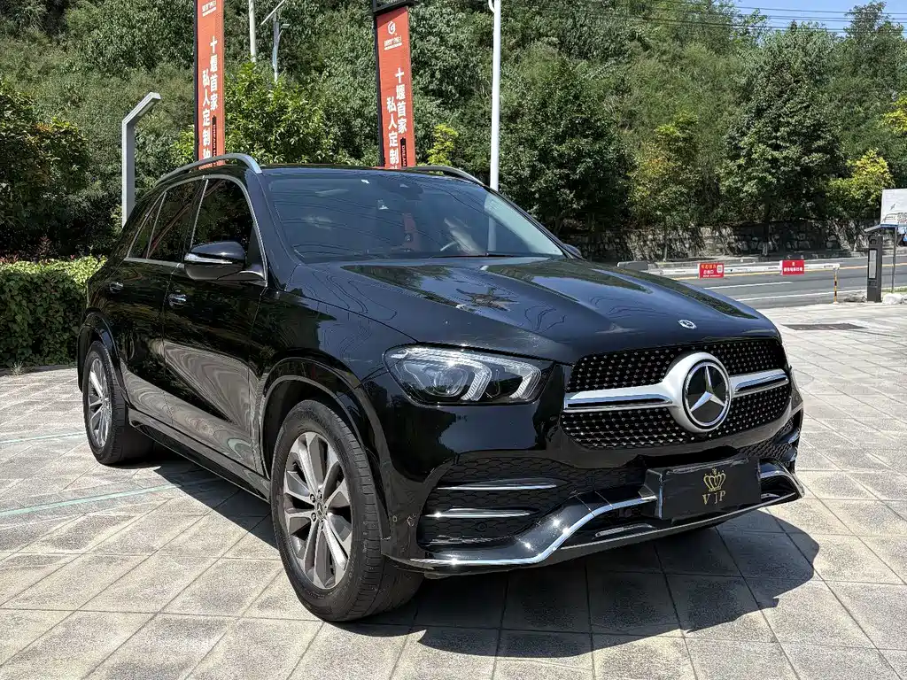Mercedes-Benz GLE (Import) — миниатюра 2