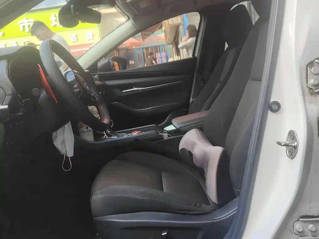 Mazda 3 Axela — миниатюра 3