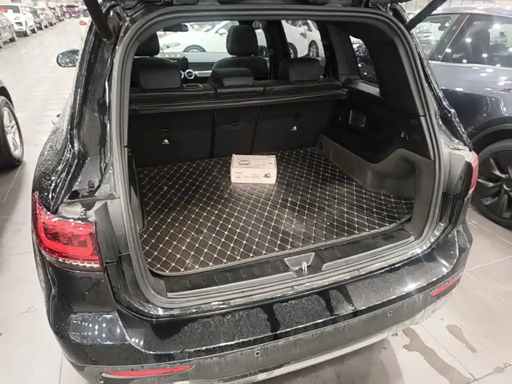 Mercedes-Benz GLB — миниатюра 19