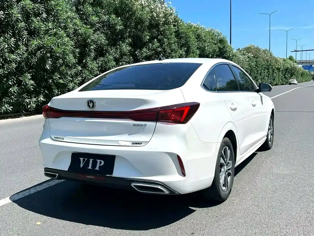 Changan Eado — миниатюра 9
