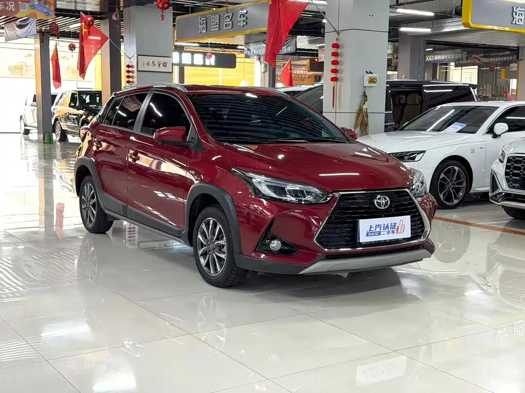 Toyota Yaris L — миниатюра 3