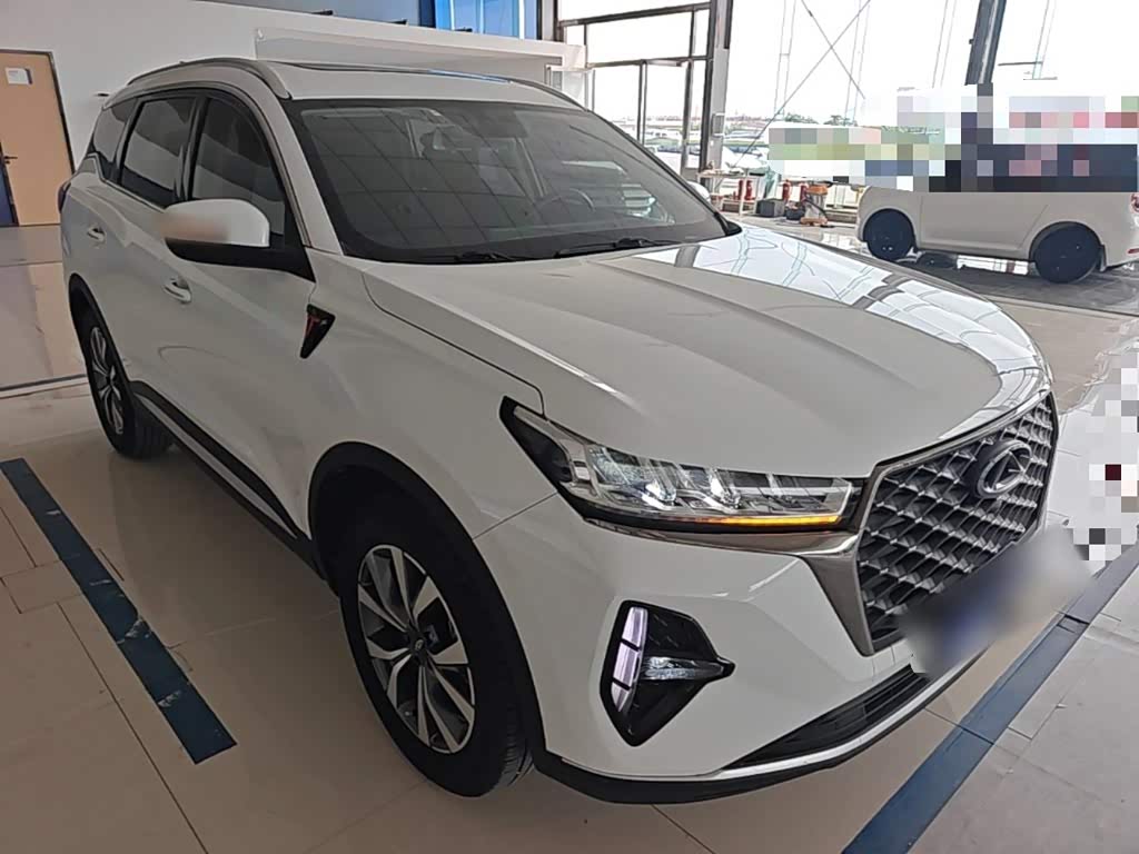 CHERY Tiggo 7 PLUS 1.5 л 2022 г. Белый, пробег 46000 км
