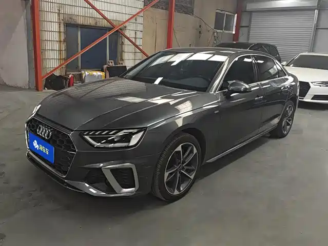 AUDI  A4L 2022