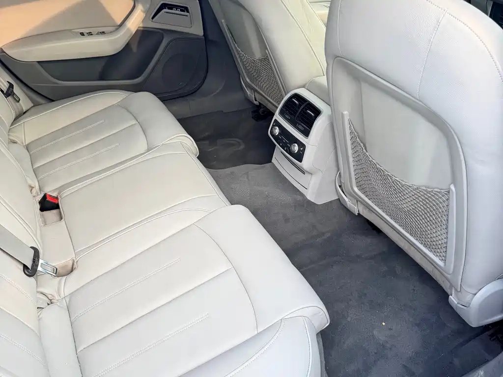 Audi A6L — миниатюра 16