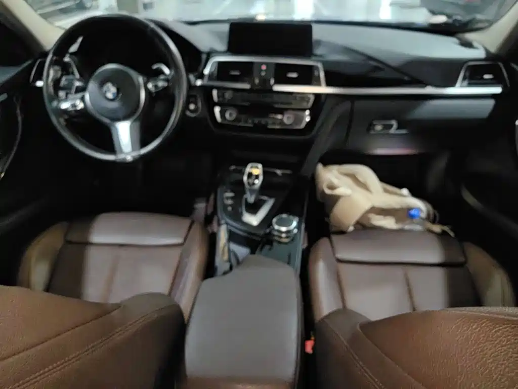 BMW 3 Series — миниатюра 10