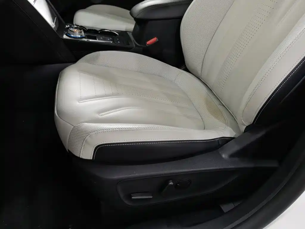 Ford Escape New Energy — миниатюра 20