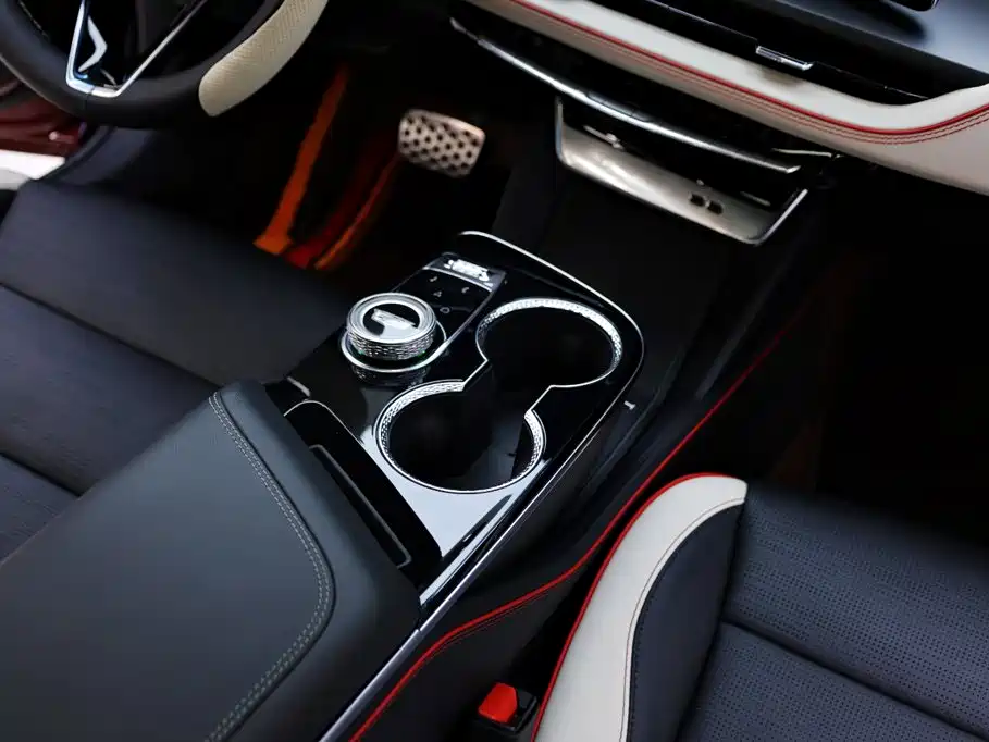 Cadillac GT4 — миниатюра 21