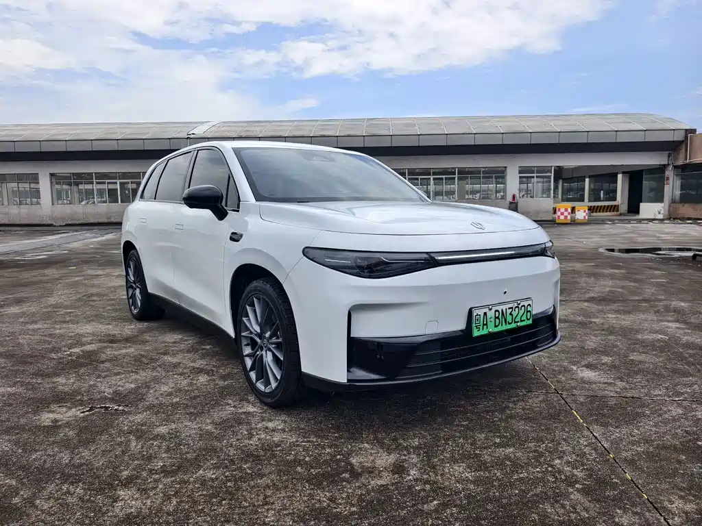 Leapmotor Leapmotor C10 — миниатюра 15