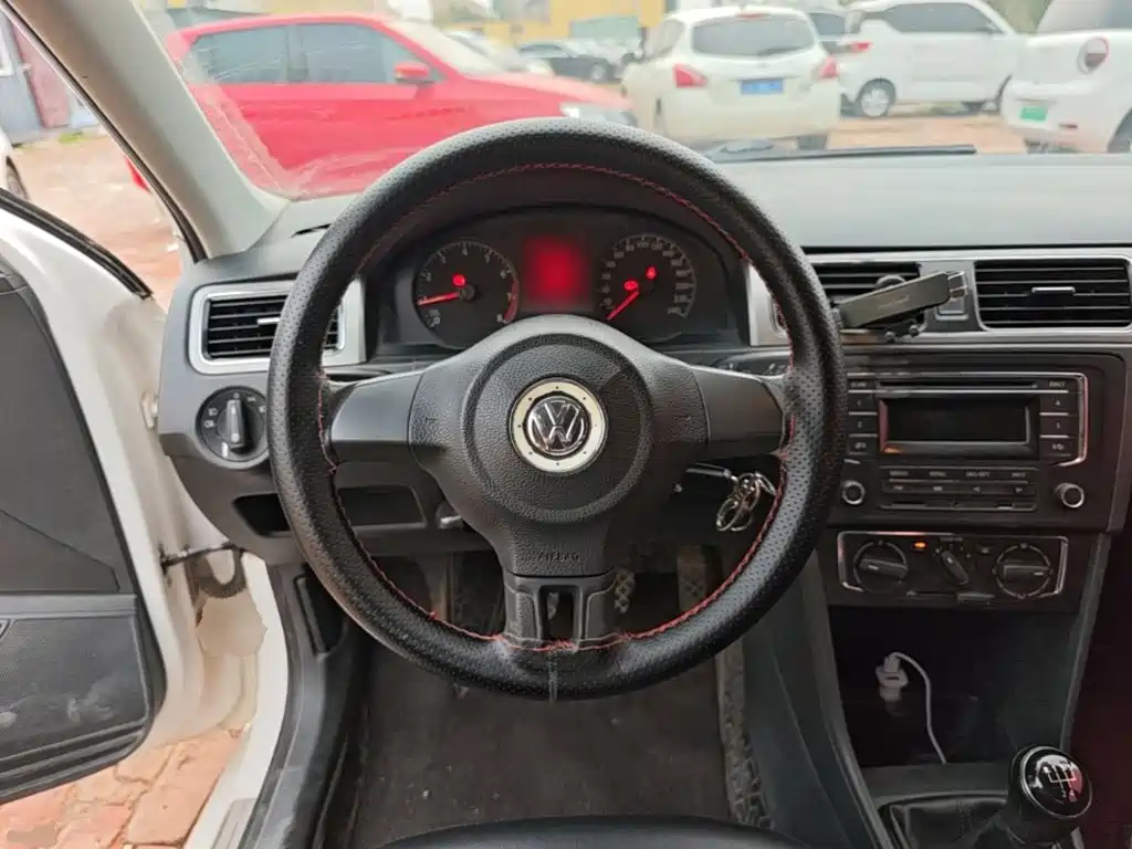 Volkswagen Santana — миниатюра 11