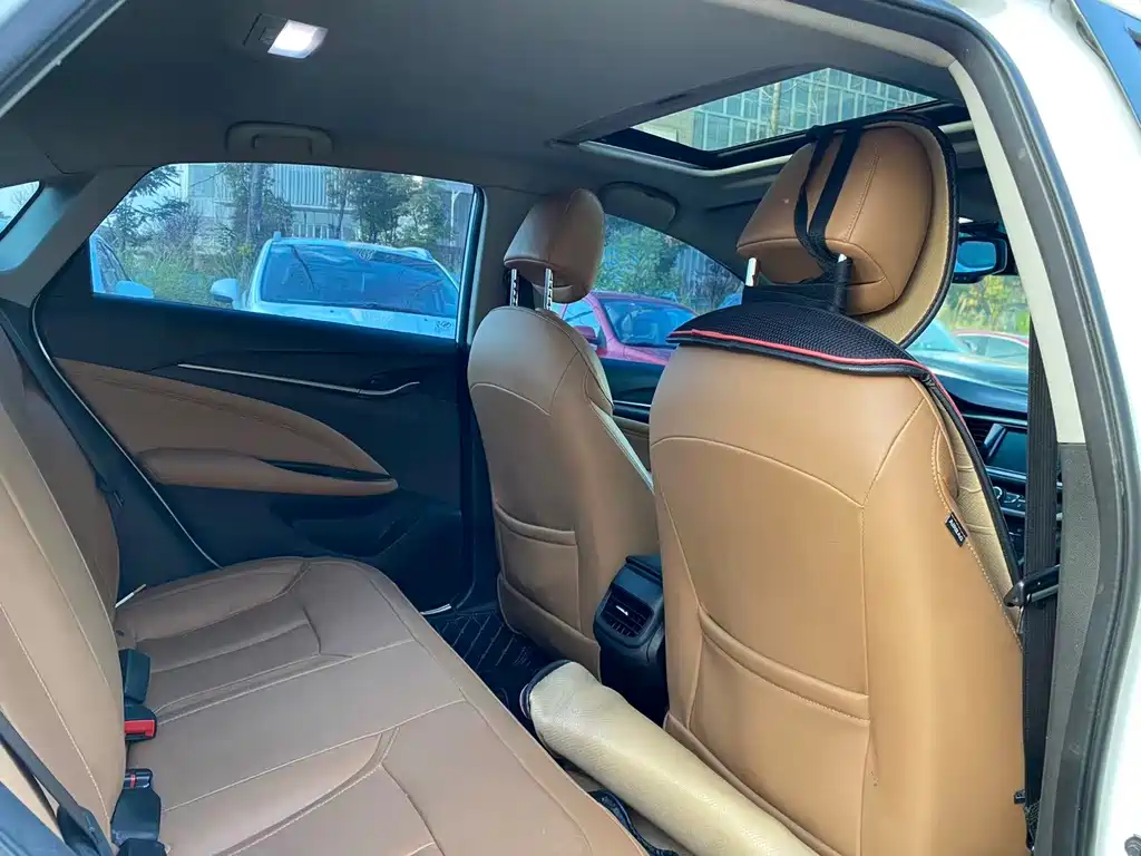 Buick Excelle — миниатюра 7