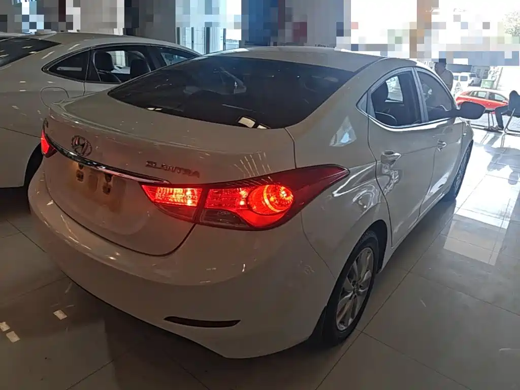 Hyundai Elantra Langdong — миниатюра 7