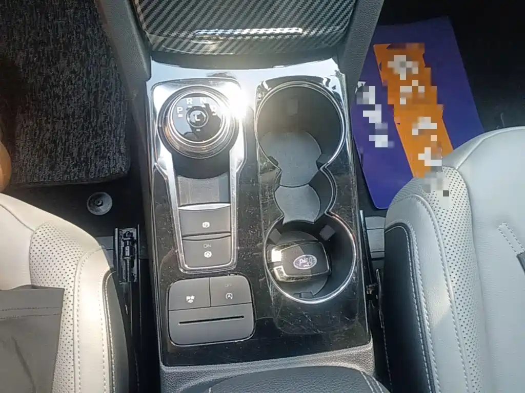Ford Escape — миниатюра 14