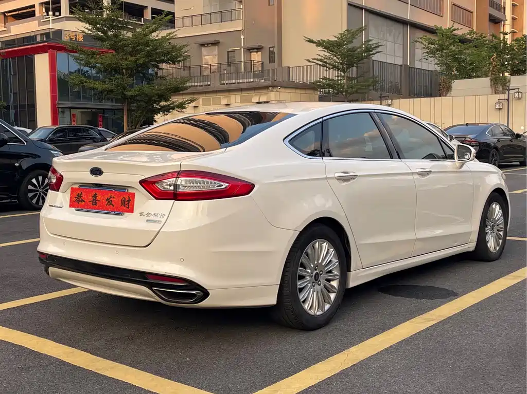 Ford Mondeo — миниатюра 5