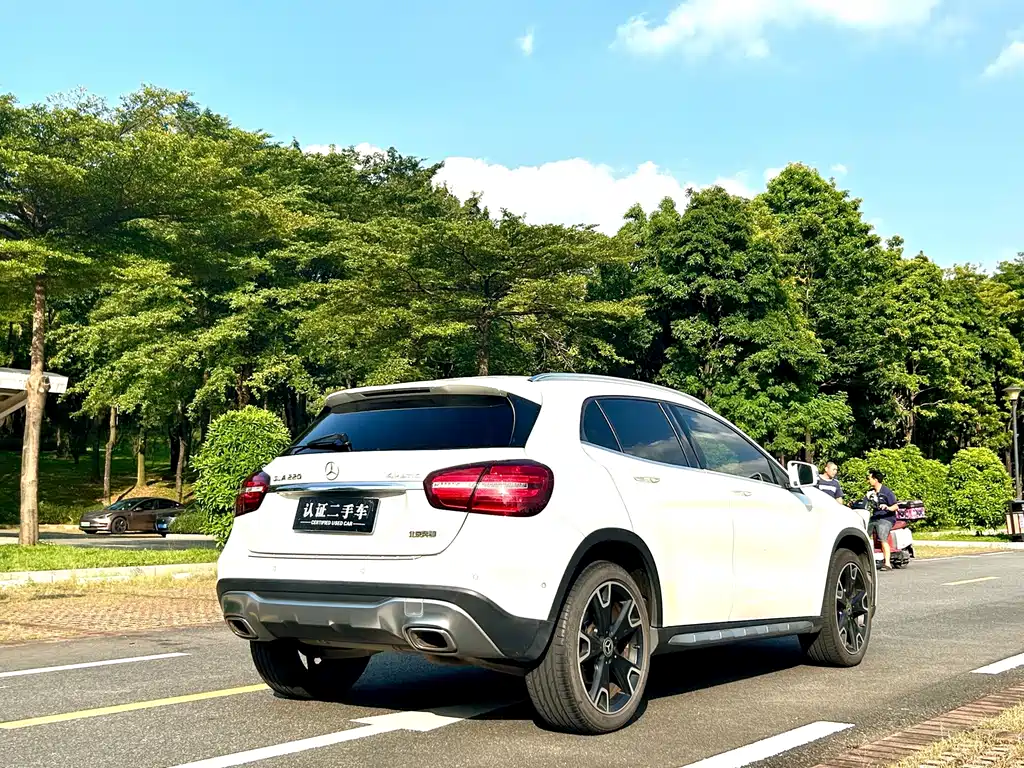 Mercedes-Benz GLA — миниатюра 7