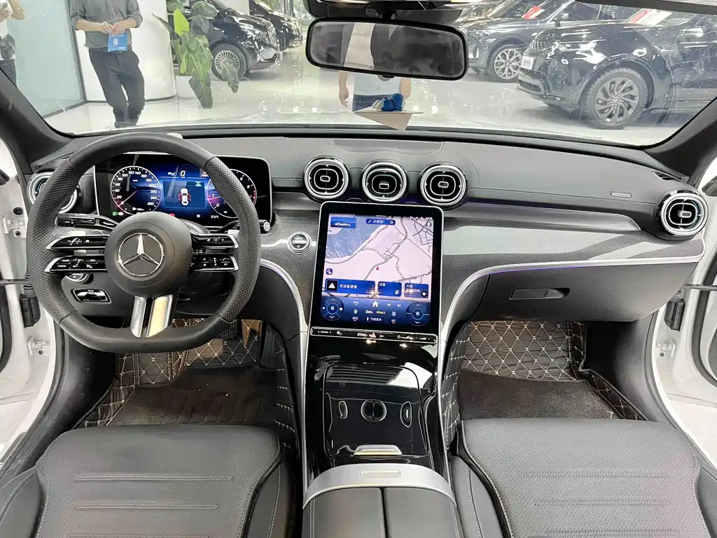 Mercedes-Benz C-Class — миниатюра 4
