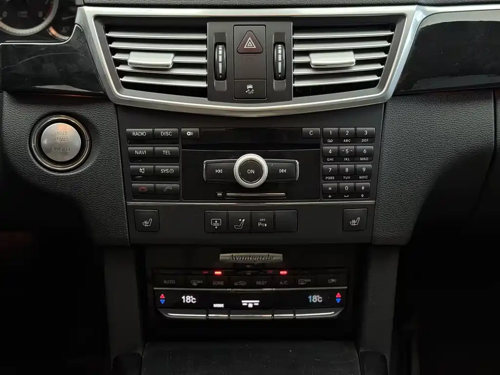 Mercedes-Benz E-Class (Import) — миниатюра 5