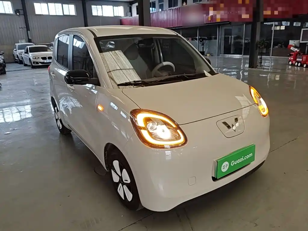 Wuling MINIEV — миниатюра 4