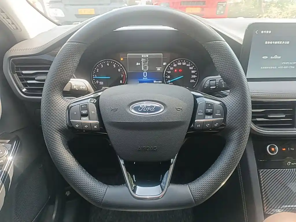 Ford Escape — миниатюра 11