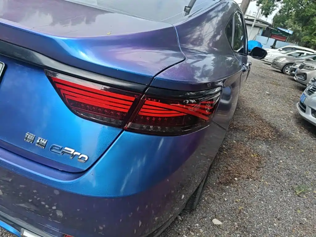 Geely Borui Hybrid — миниатюра 8