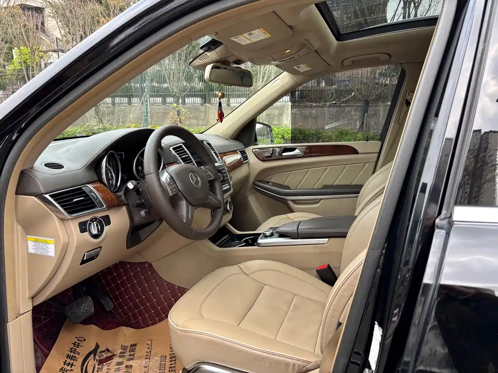 Mercedes-Benz GL-Class — миниатюра 13