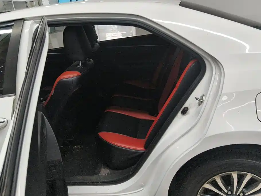 Toyota Corolla — миниатюра 11
