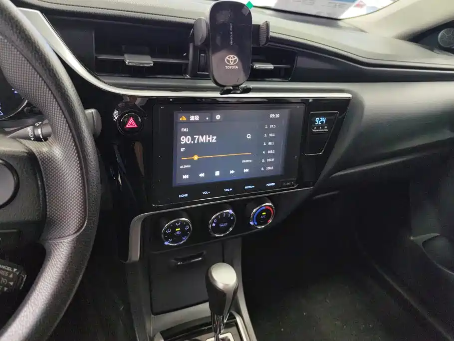 Toyota Corolla — миниатюра 13