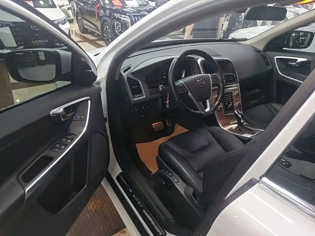 Volvo XC60 — миниатюра 16